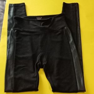 Assets Red hot label by Spanx black leggings small